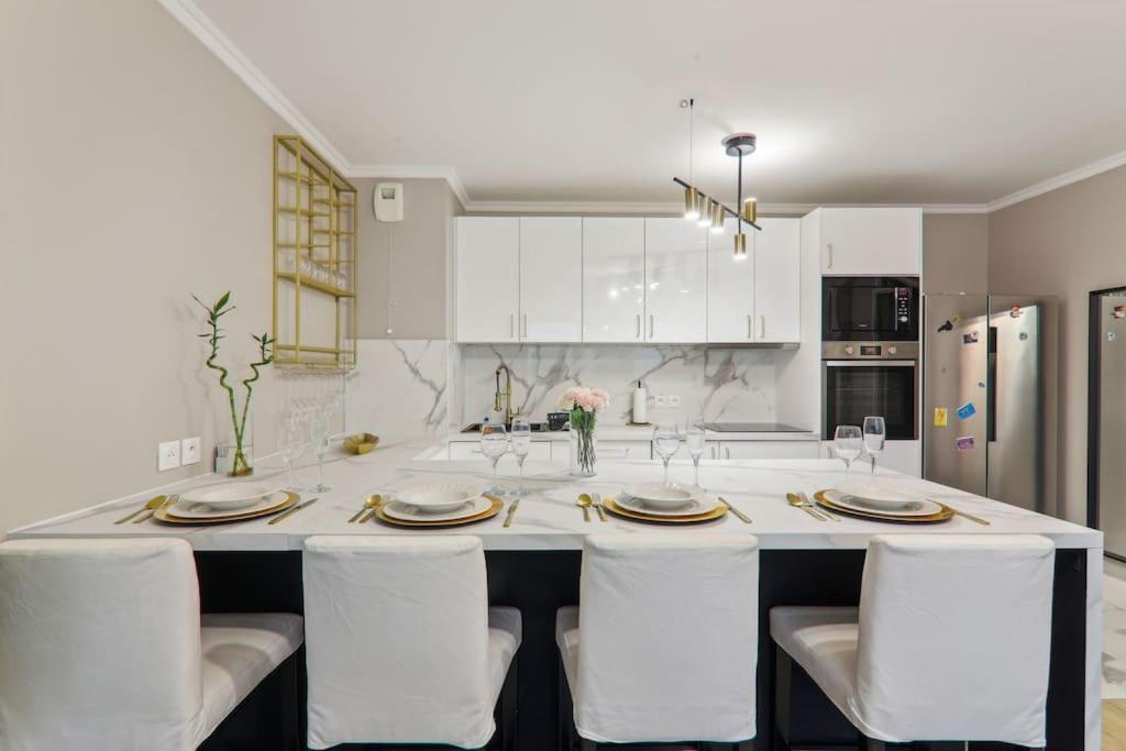 Appartement Design Pres Defense เบอซองส์ ภายนอก รูปภาพ